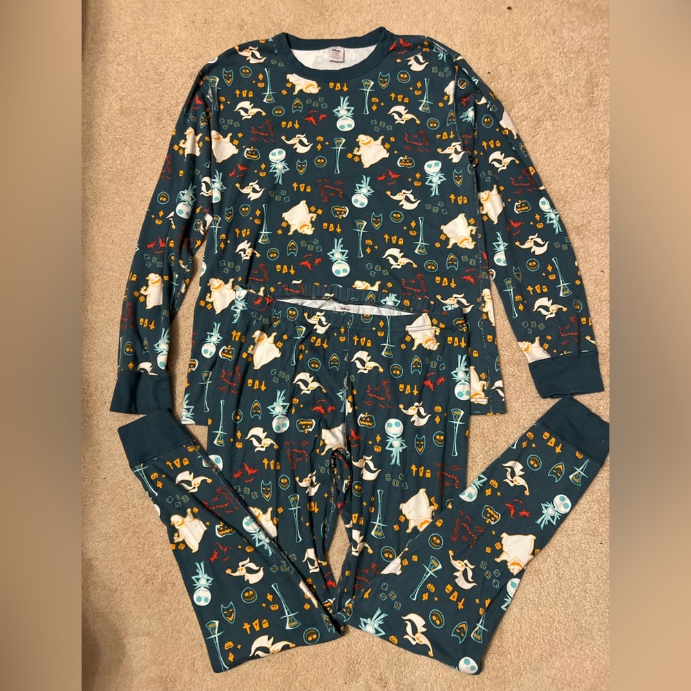 Disney’s Nightmare Before Christmas XL pajama set